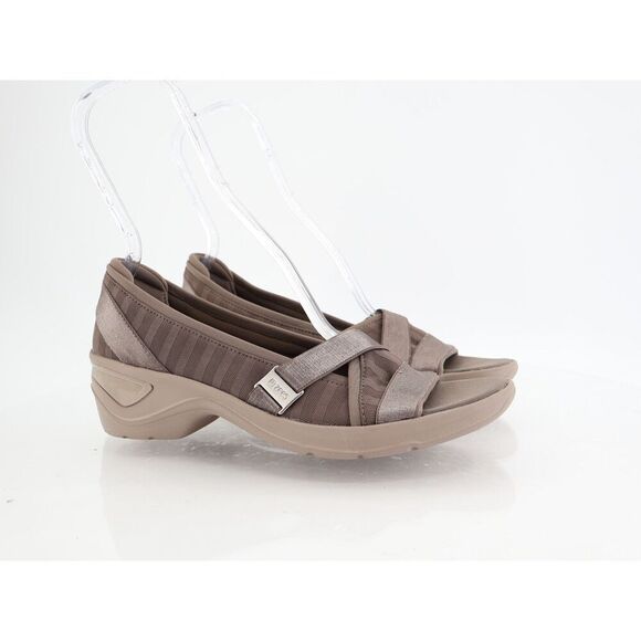 Bzees Women Kitten Sandal 10 Wedge Heel Slip On Beige Brown Casual Comfy - Picture 1 of 13